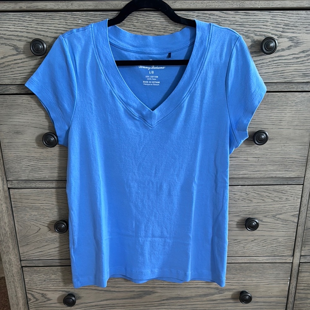 Tommy Bahama Sky Blue V-Neck Short Sleeve Tee